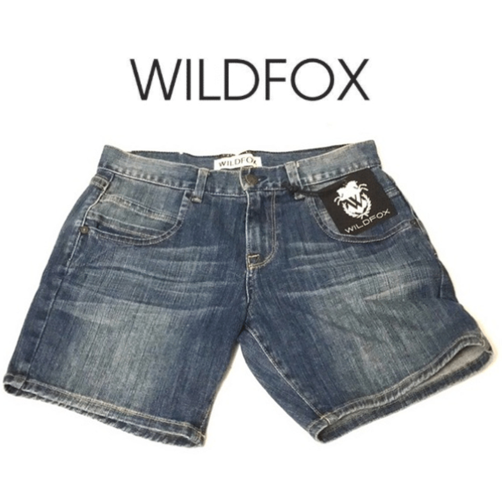 Wildfox denim shorts NWT sz 25 distressed boho ---